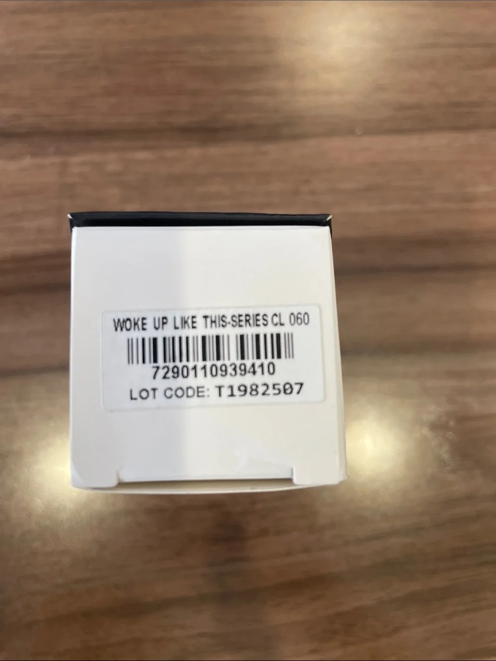 IL MAKIAGE Flawless Base Foundation - Black Packaging
